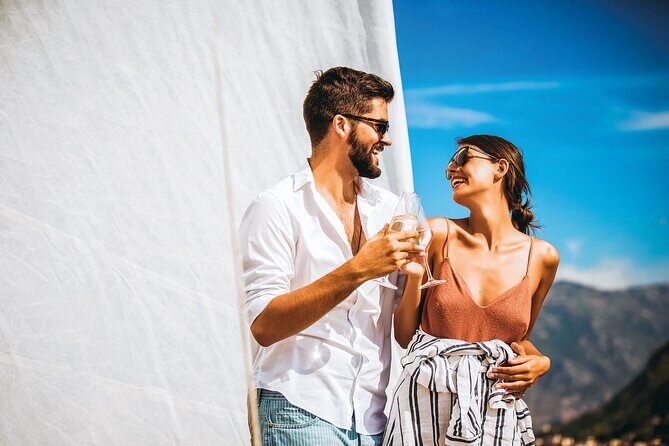 Albufeira: 2h30 Sunset Sailing Experience - "Unwind" - Your catamaran setup: timing, small group energy, and comfort