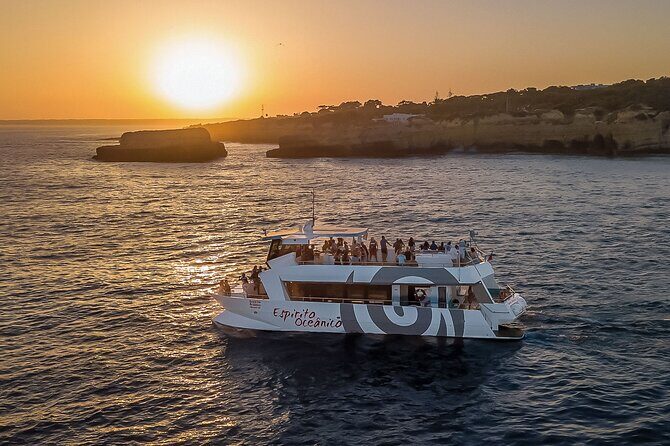 Albufeira: 6-Hour Sunset Dinner Catamaran Cruise with Open Bar - Beach Time and the BBQ Dinner on the Sand
