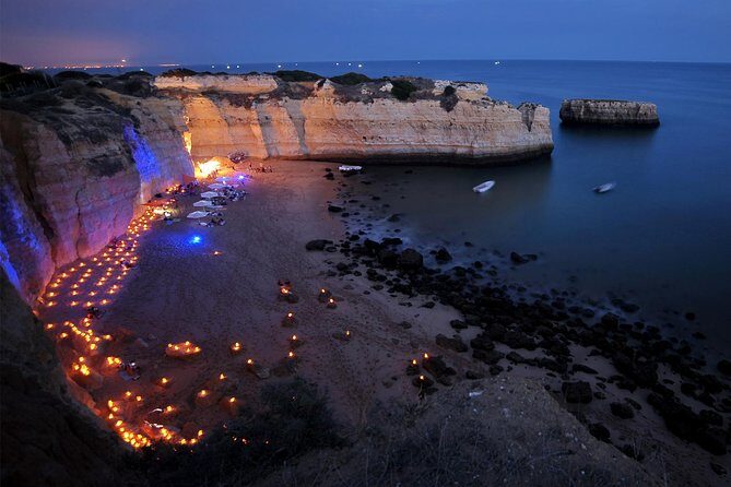 Albufeira: 6-Hour Sunset Dinner Catamaran Cruise with Open Bar - Sunset Over Armação de Pêra Bay: When the Timing Works