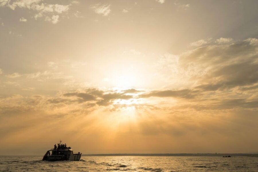 Albufeira: Algarve 3-Hour Benagil Sunset and Coastline Tour - Who this tour fits best in the Algarve