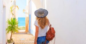 Albufeira: Beach, Old Town & Falesia Electric Tuk Tuk Tour - Getting picked up at the right spot (and knowing what to look for)