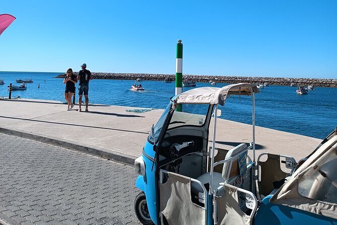 Albufeira: City Highlights & WINE TASTING - Main avenue crossing and final orientation: setting you up for the rest of your trip