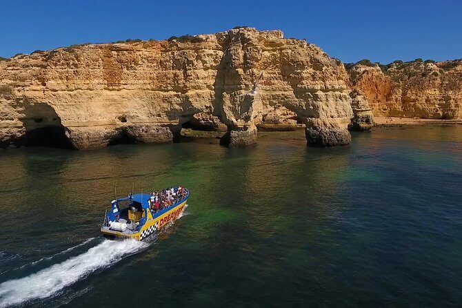 Albufeira Dreamer Boat Trip - Stop 1: Praia São Rafael as a viewpoint break