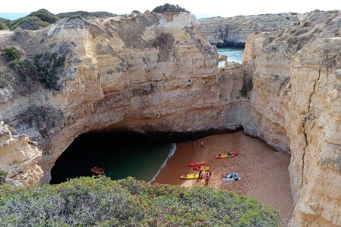 Albufeira Kayak Cave Tour – Hidden Beaches & Cliffs - Back to Praia do Castelo: a calm finish with photos in the bag