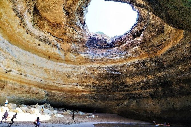 Benagil And Dolphins Tour - The fast coastline run: Rocha Baixinha, Falesia’s red cliffs, and Olhos de Água