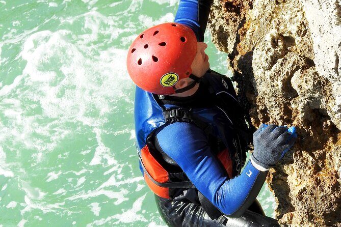 CLIFF JUMPING tour - Coasteering in Albufeira - The jumps: what to expect from height to commitment