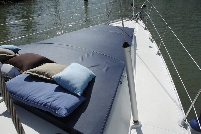 Coastal Tour on a Luxury Sailing Yacht From Vilamoura - Where you meet in Vilamoura and how the tour flows
