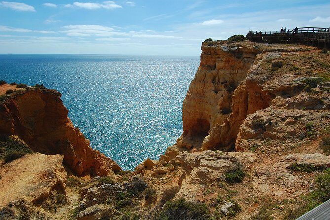 Lagos and Carvoeiro Premium - Shared small group > VTours Algarve - Carvoeiro old town time: use it for the beach or the back streets