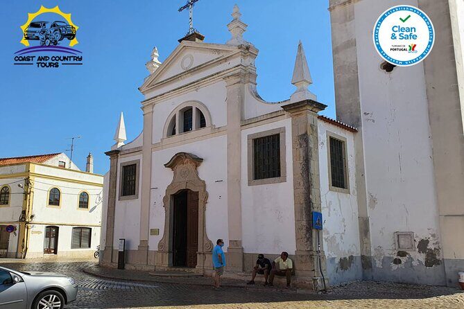 Minivan tour along the coast to Benagil and Carvoeiro from Albufeira - Meet Sergio and the Small-Group Advantage (Max 7 Travelers)