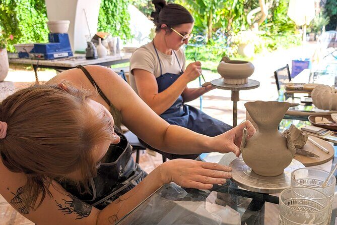 Pottery workshop in the Algarve - Meet the team: Francisco Simões and Jose Simoes at the studio