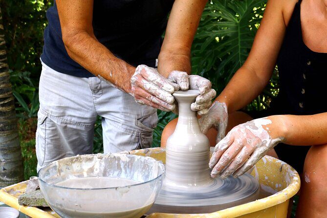 Pottery workshop in the Algarve - From simple to more complex: the skills-building flow