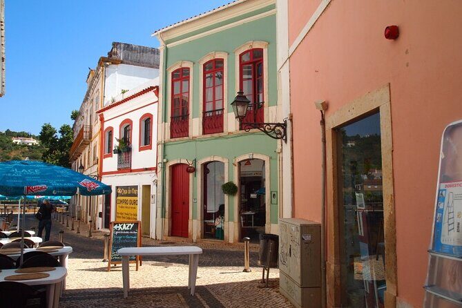 Private Historical Tour in Algarve - Silves Castle and Cathedral: Moorish-era city vibes with real street-level life