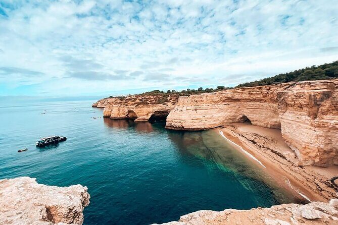Seven Hanging Valleys Guided Hiking Tour from Albufeira - Who should book this Seven Hanging Valleys hike from Albufeira?