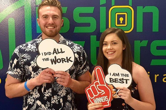 Survival Instinct Escape Game - How teamwork really works in a timed escape room