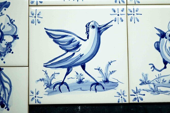 Tile painting workshop in the Algarve - A 3:00 pm studio session in Silves (and why timing matters)