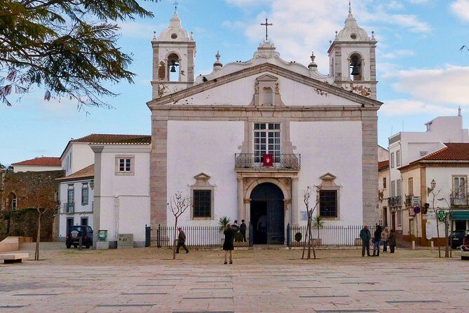Western Algarve Guided Bus Tour - Comfort on a bus: group size, seating, and how to get good sightlines