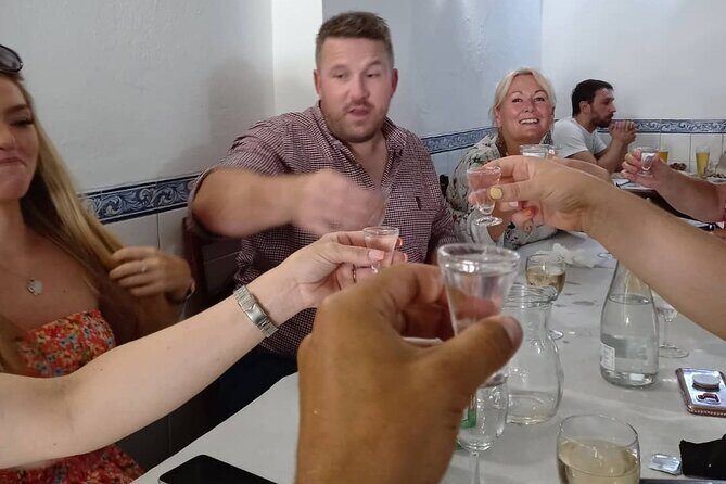 Wine Tasting, Chicken Piri Piri & Sights (Albufeira/Vilamoura) - Albufeira marina pass-by: quick views that set the mood