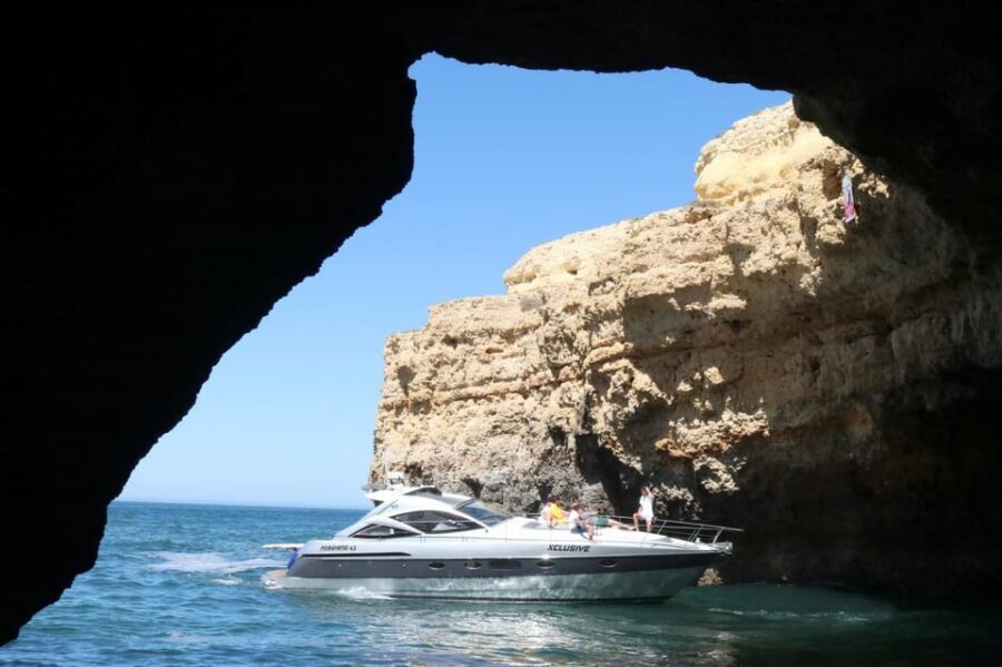 Xclusive Luxury Yacht Albufeira - Caves and Port Rules: When You Can Go In