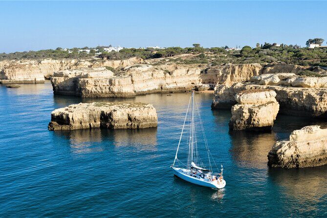 Yatch FINISMAR: 6 hours cruise with Beach BBQ (14passengers) - The crew factor: attentive, low-drama, and genuinely helpful